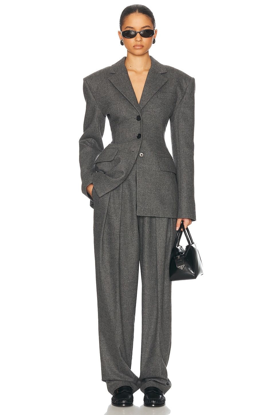 КОСТЮМ БРЮЧНИЙ